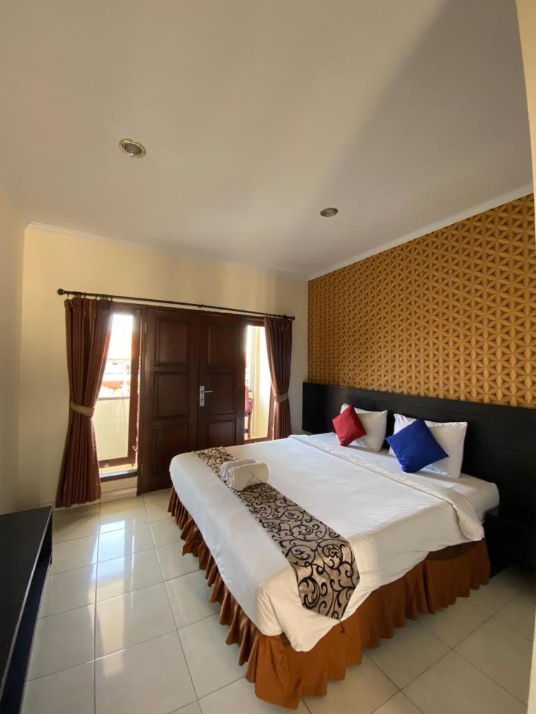 Jesens Inn II Kuta  Exterior photo