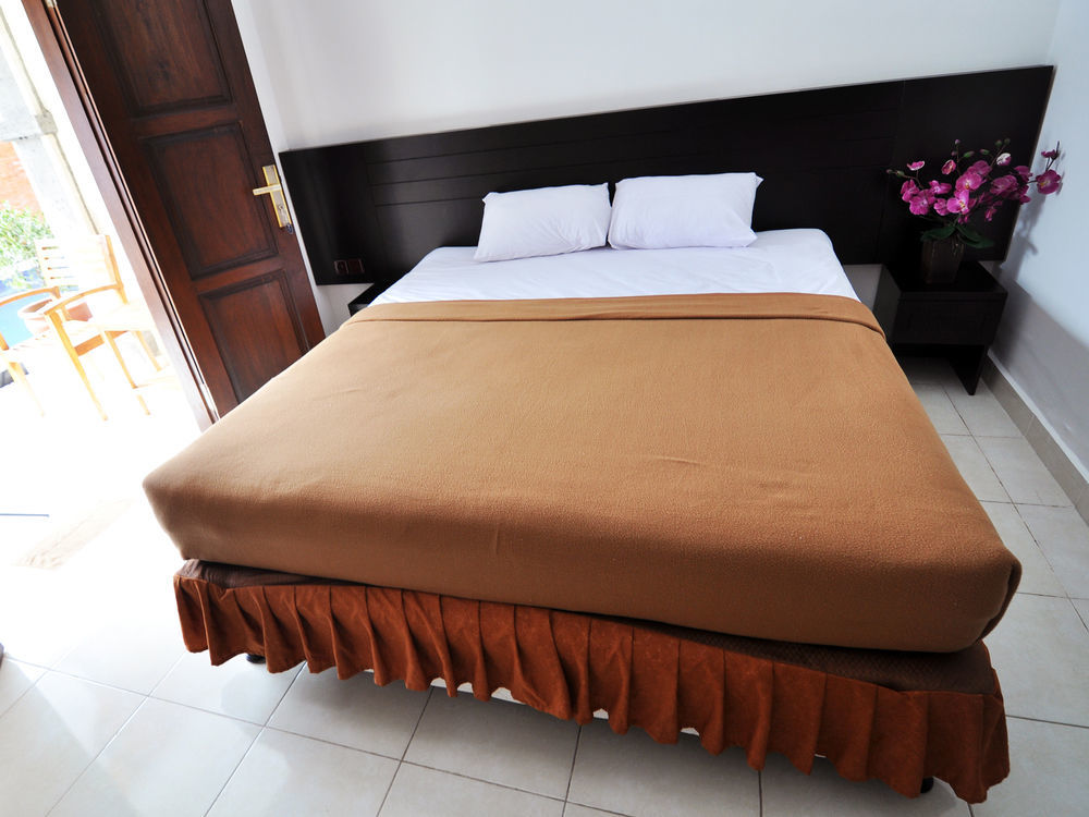 Jesens Inn II Kuta  Exterior photo
